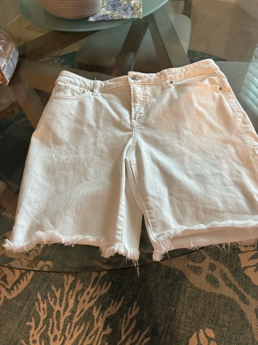 Chicos Women's White Frayed Hem Denim Shorts size 10